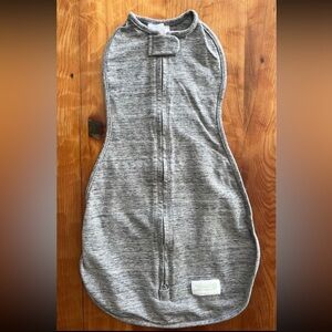 NWOT Woombie Original Swaddle 0-3m
